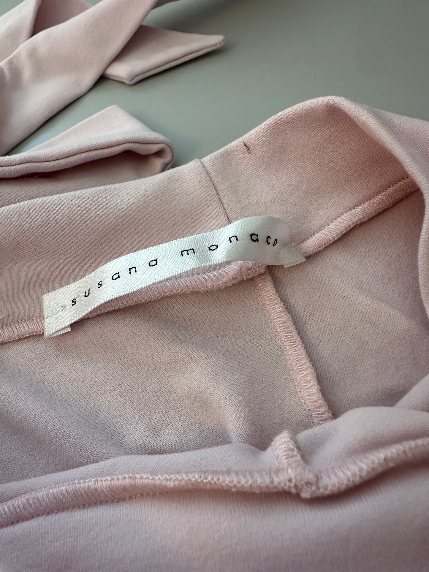 Susana Monaco Ballet Pink Bow Back T-Shirt | Size Small