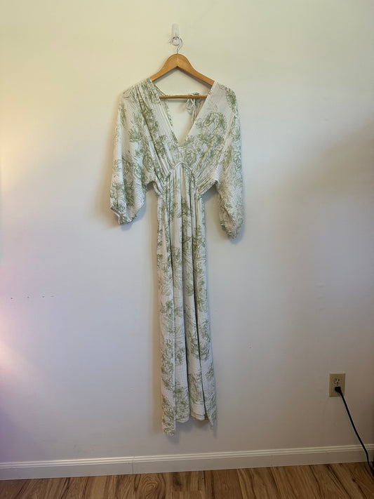 NWT Milio Milano Deep V-Neck Green and White Floral Dress | Size Small
