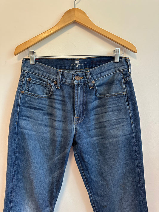 7 For All Mankind The Straight Jeans in Medium Wash Blue | Size 31