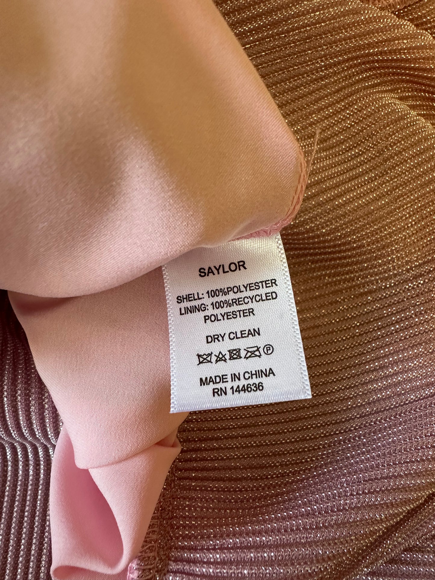 NWT Saylor Esperanza Bubblegum Pink Tiered Ruffle Metallic Dress | Size Large