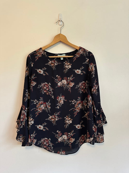 Veronica M Navy Floral Flutter Sleeve Blouse | Size Medium