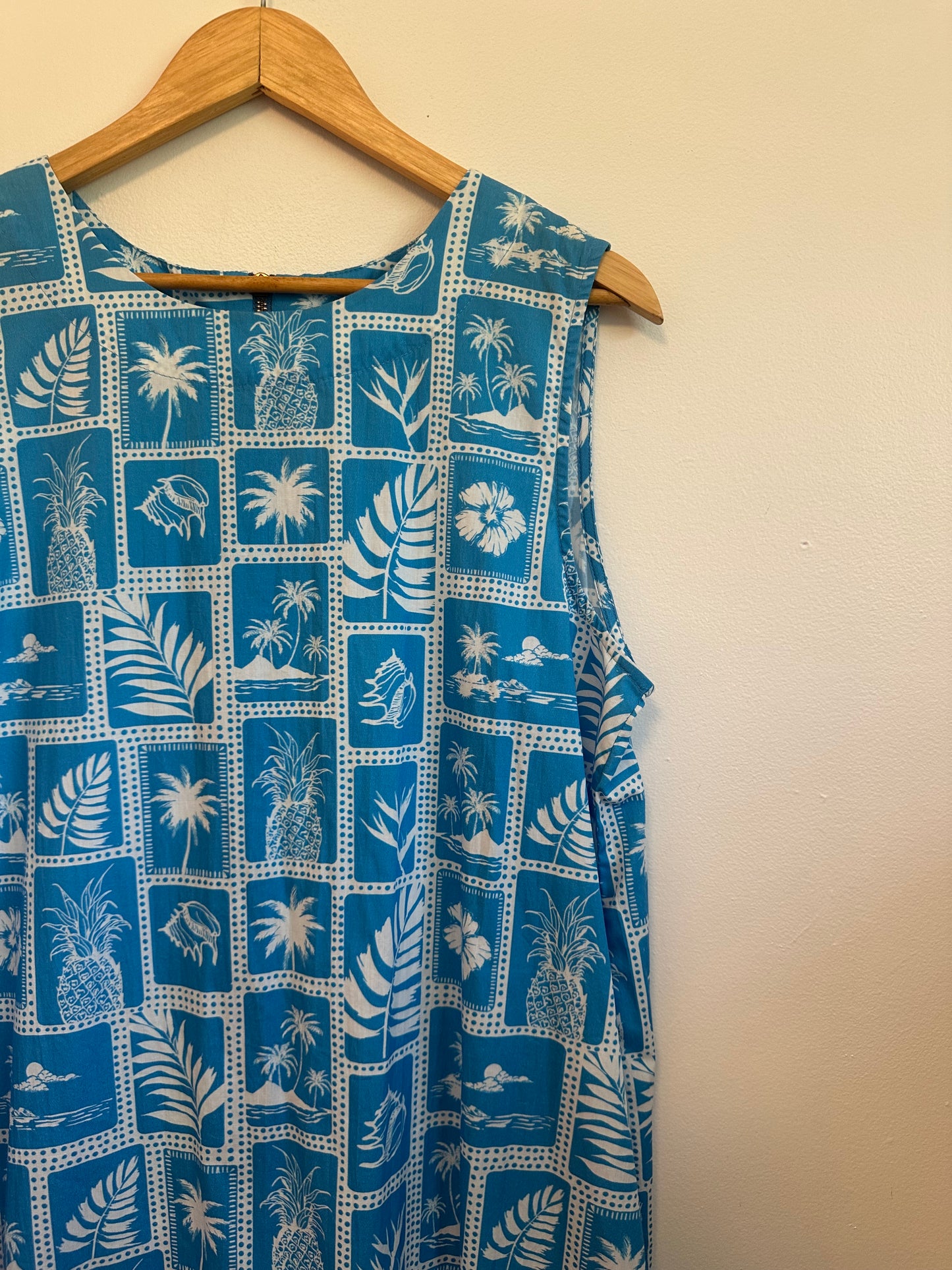 NWT Elizabeth and James Ellie Dress in Postcard Blue | Size Medium