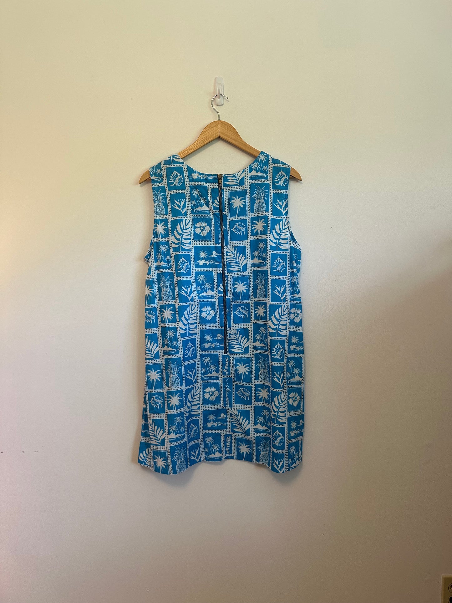 NWT Elizabeth and James Ellie Dress in Postcard Blue | Size Medium