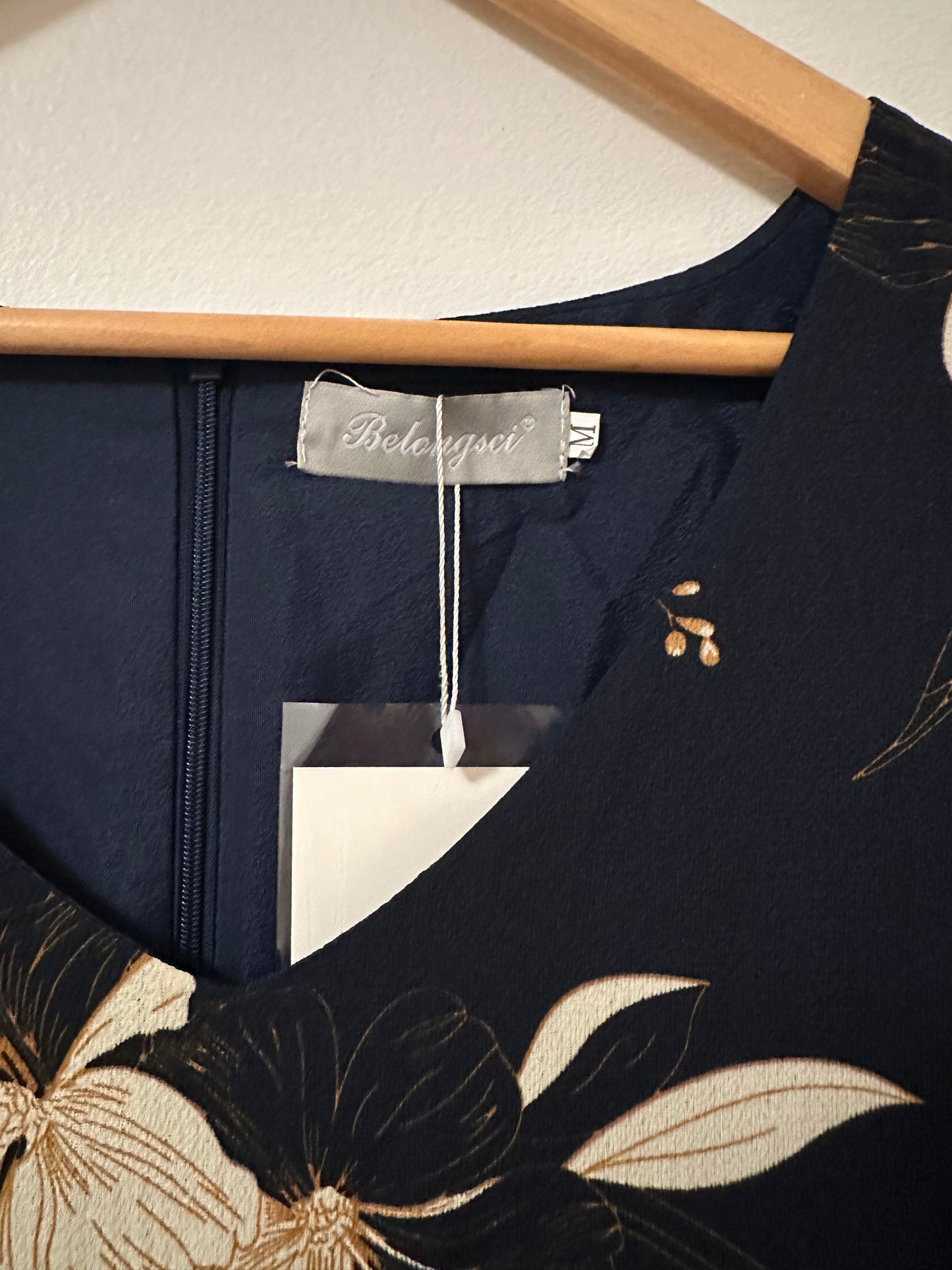 NWT Belongsci V-Neck Bell Sleeve Shift Dress in Navy Blue Floral | Size Medium