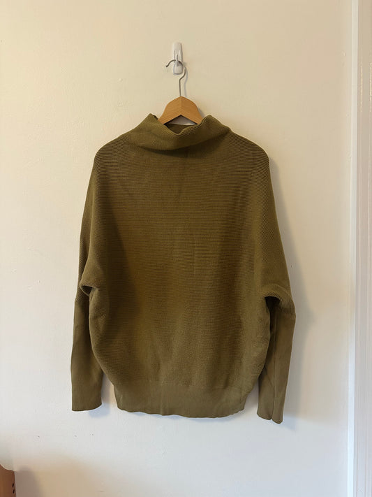 Blu Ivy Slouch Neck Dolman Pullover in Olive Green | Size Small