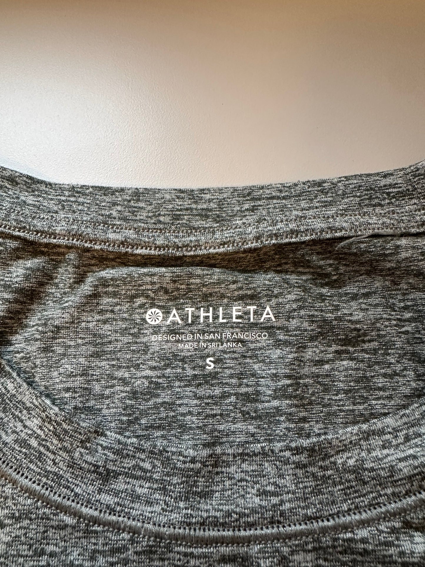 Athleta Lombard Long Sleeve Heathered Green T-Shirt | Size Small