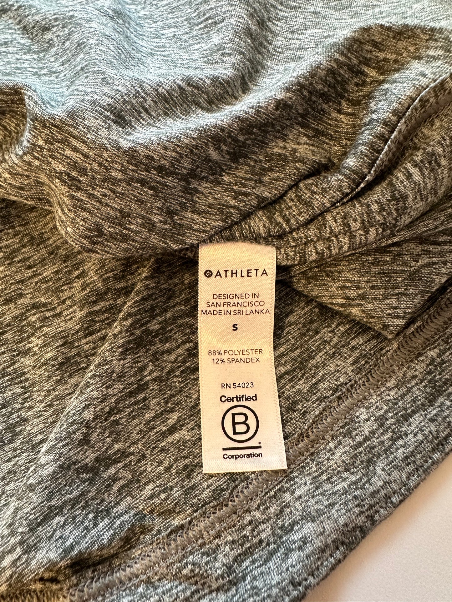 Athleta Lombard Long Sleeve Heathered Green T-Shirt | Size Small