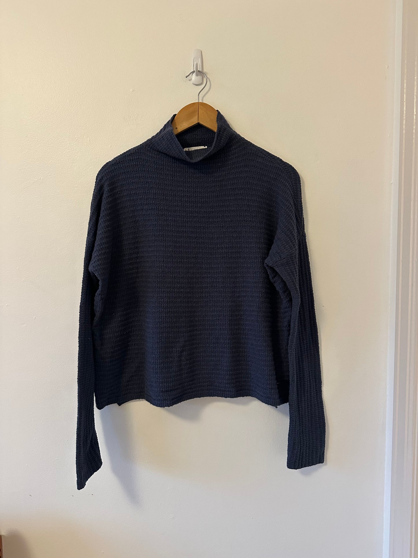 Carve Designs Livia Mock Neck Long Sleeve Waffle Knit Sweater in Navy Heather