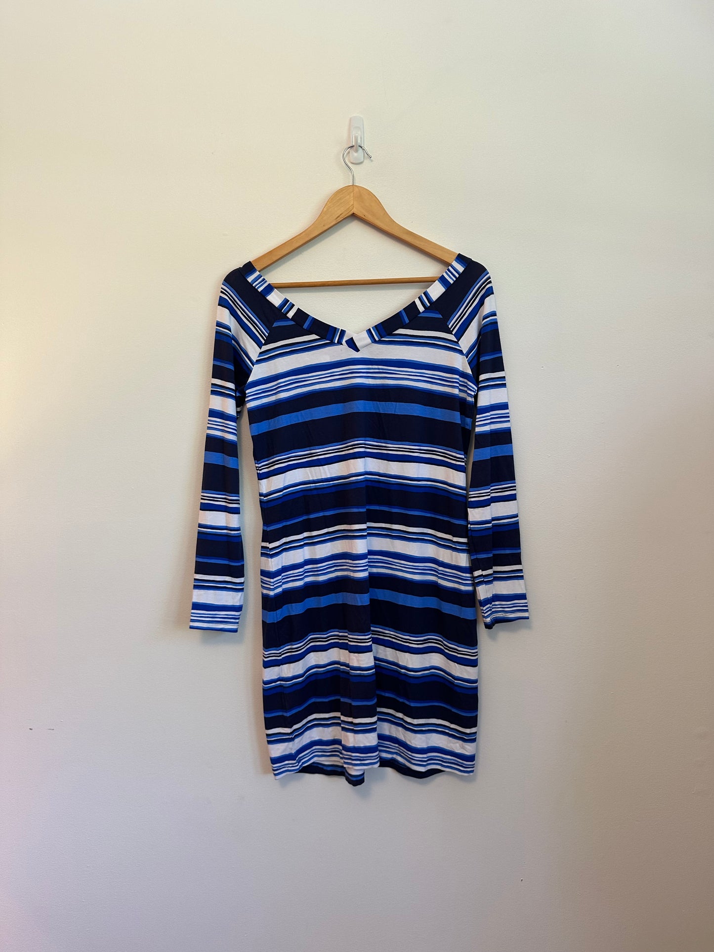 Lilly Pulitzer Stetch Jersey V-Neck Blue Stripe T-Shirt Dress | Size Medium