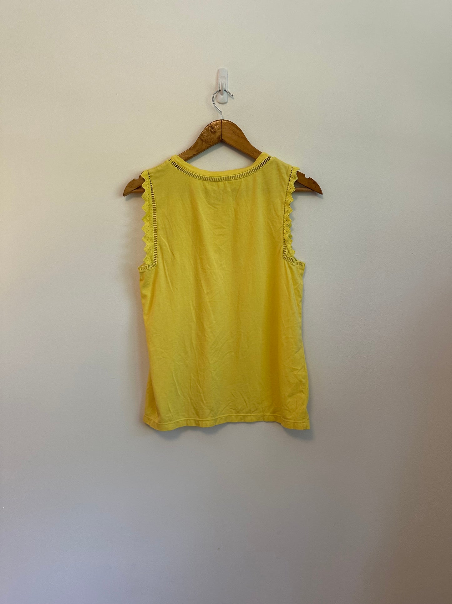 Lilly Pulitzer Ruffle Trim Cotton Tank Top in Yellow | Size Medium