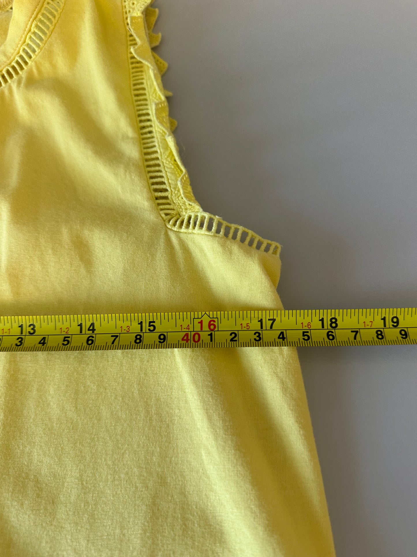 Lilly Pulitzer Ruffle Trim Cotton Tank Top in Yellow | Size Medium