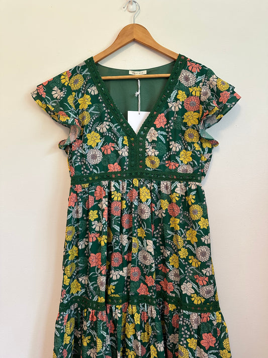 NWT BaeVely Green Floral Tiered Flutter Sleeve Maxi Dress | Size Large