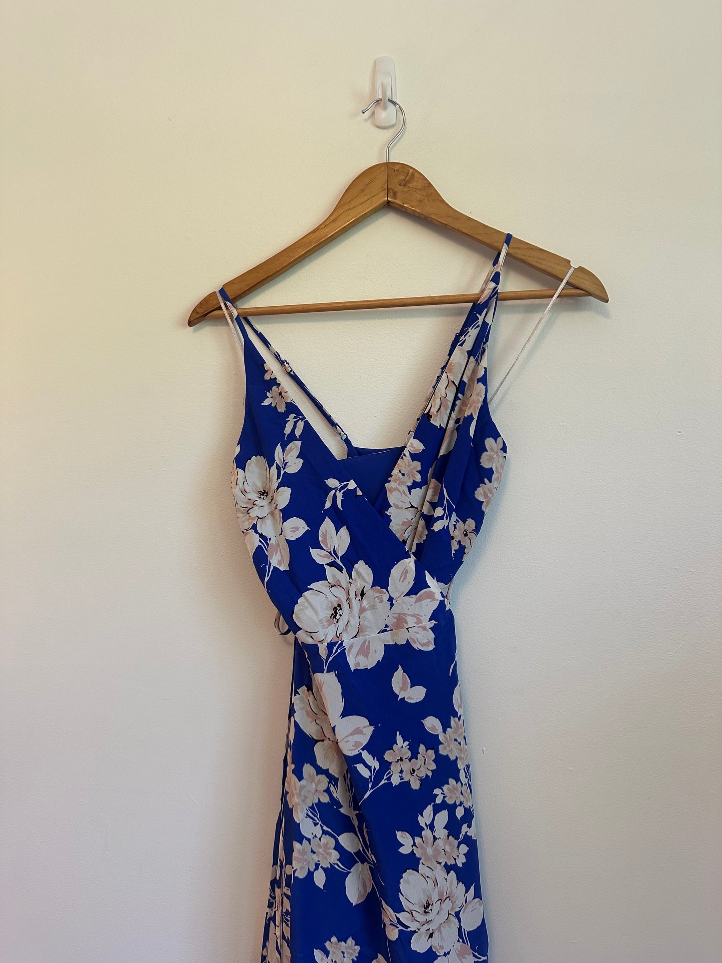 NWT Yumi Kim Blue Floral Rush Hour Silk Maxi Wrap Dress | Size Medium
