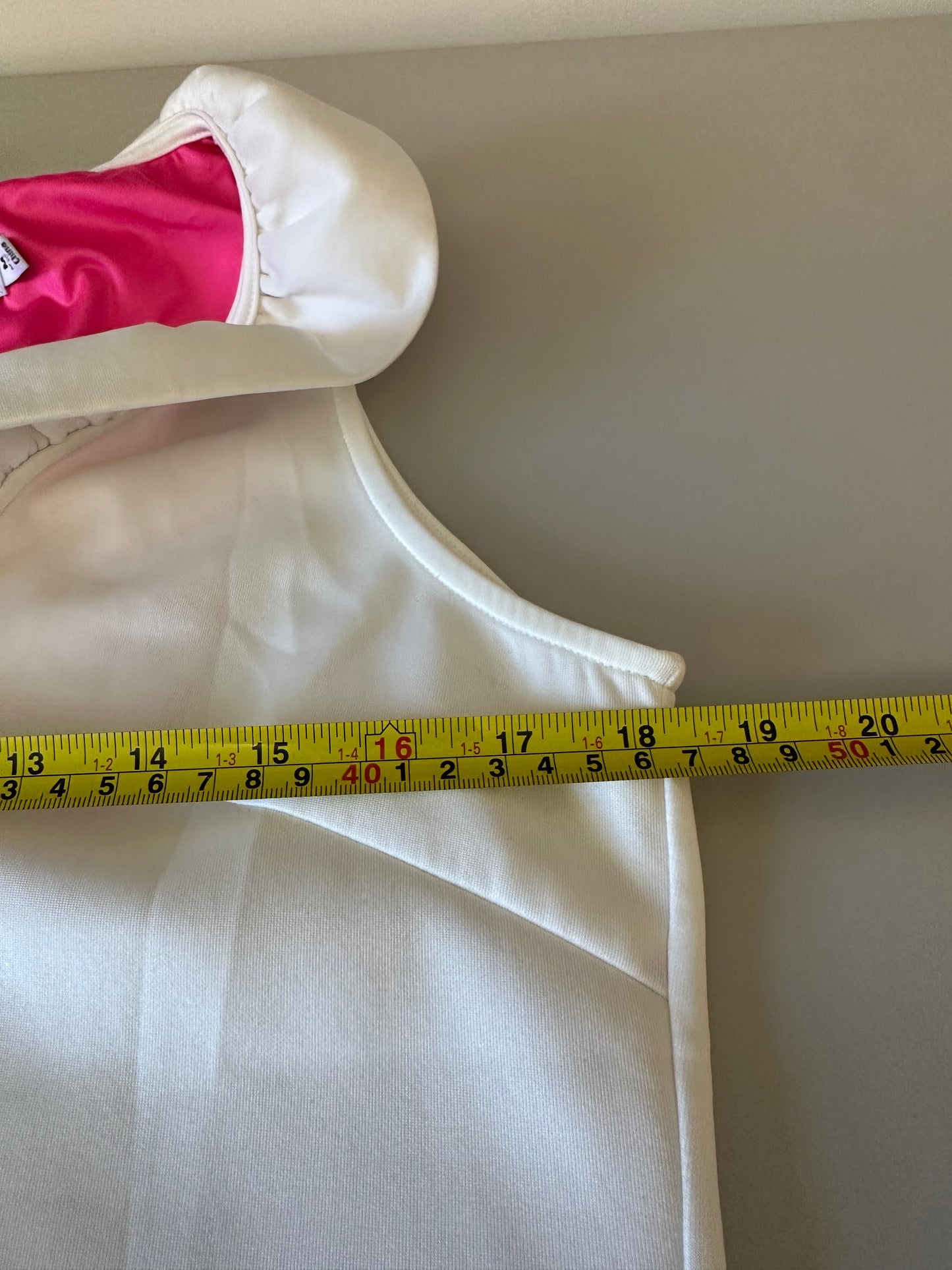 Gretchen Scott Designs White Ruffle Neck Sleeveless Blouse | Size Medium