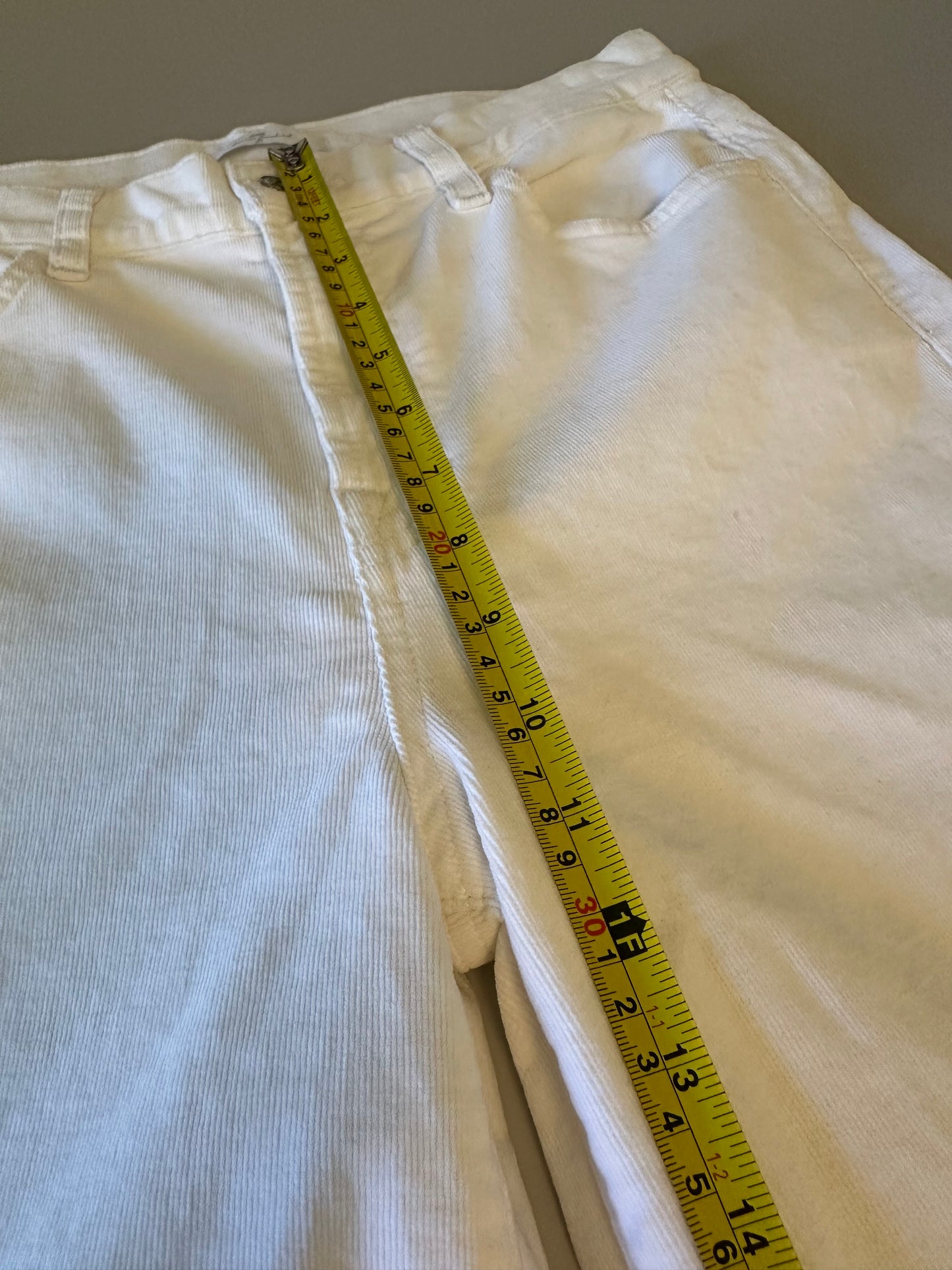 7 For All Mankind Ivory Corduroy Wide Leg Jeans | Size 29