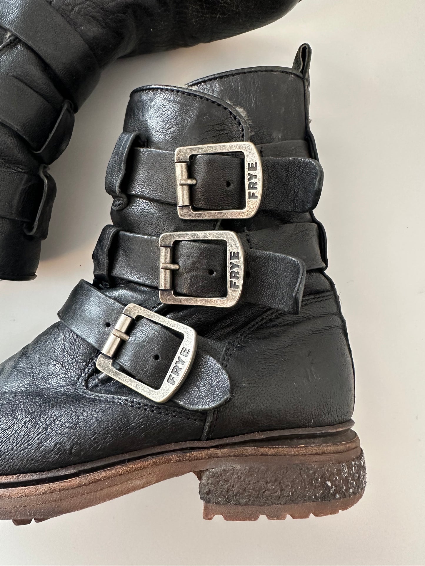 Frye Valerie Black Leather Shearling Lined Strappy Buckle Moto Boots |  Size 6.5
