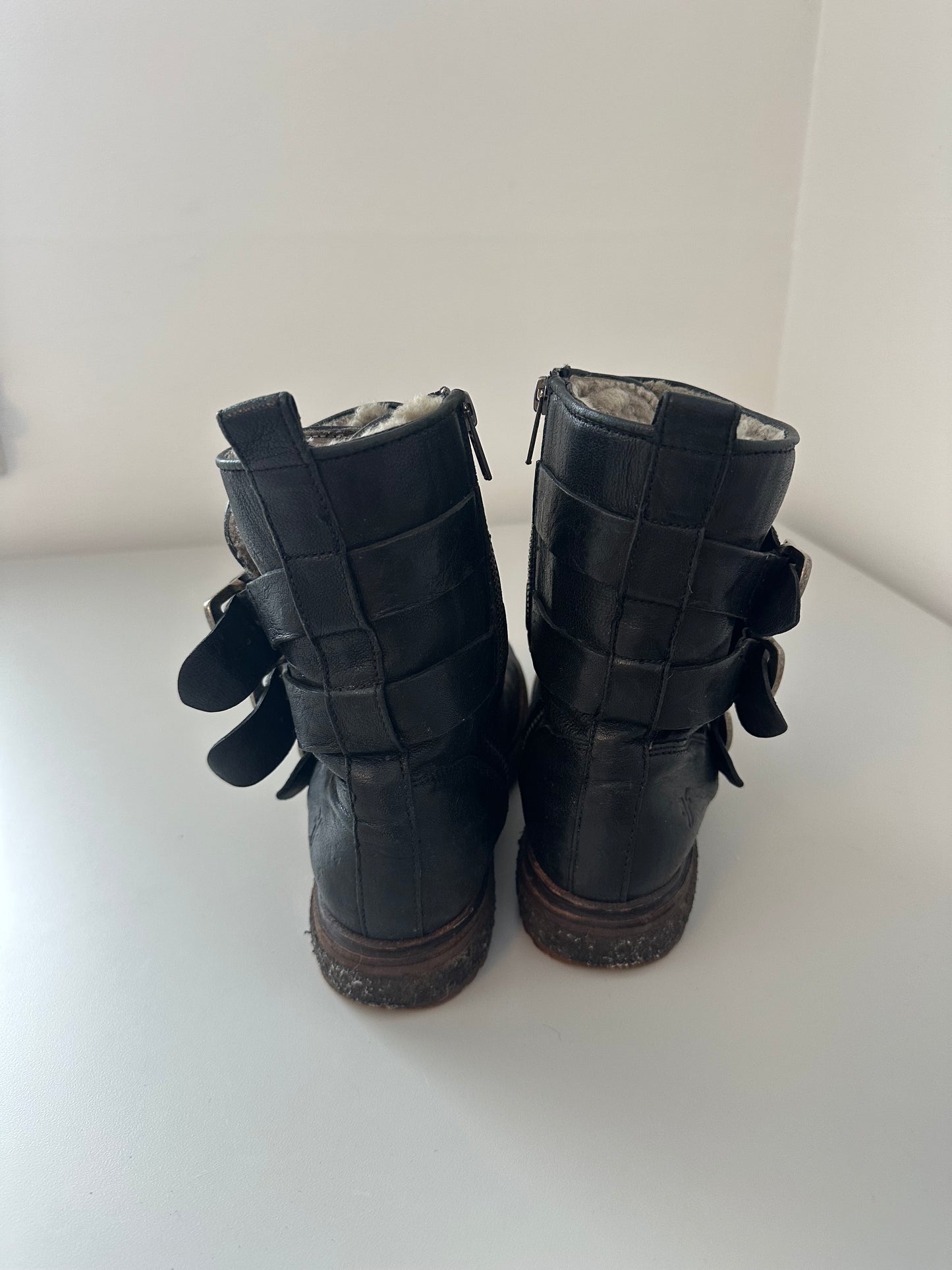 Frye Valerie Black Leather Shearling Lined Strappy Buckle Moto Boots |  Size 6.5