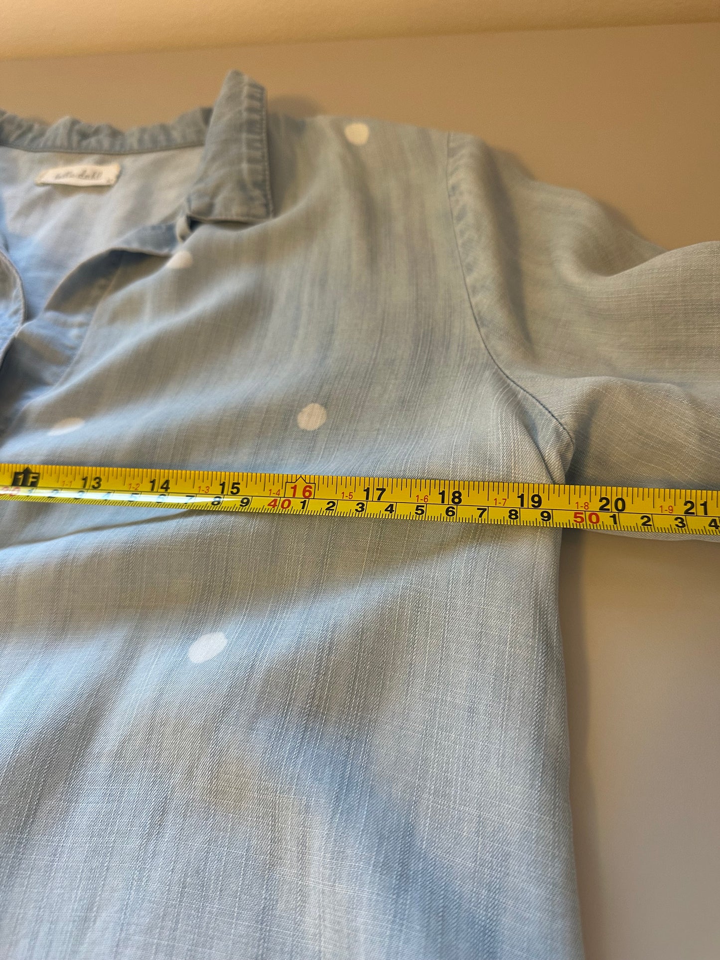 Bella Dahl Frayed Lightweight Chambray Denim Polka Dot Blouse | Size Medium