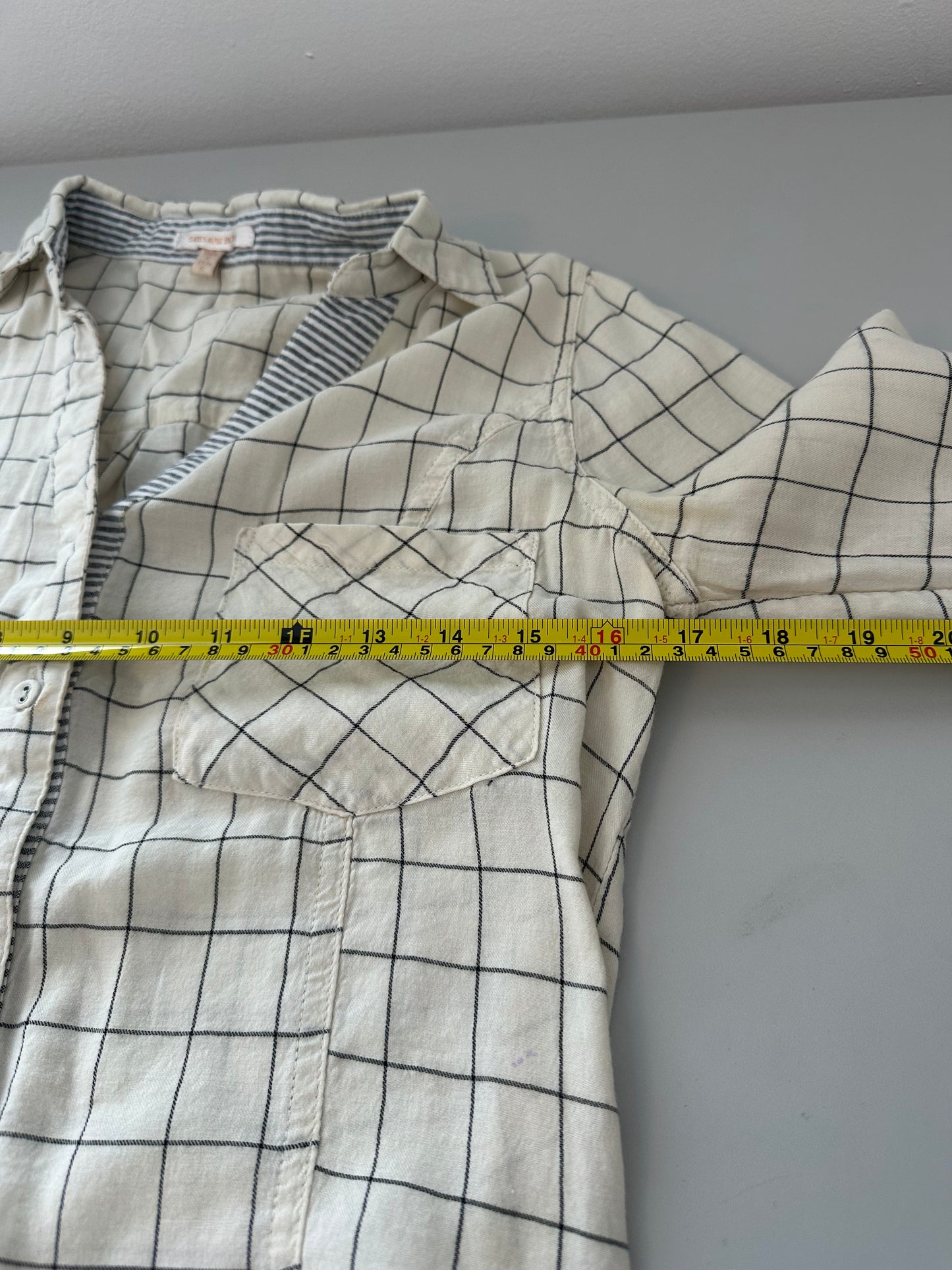 Skies Are Blue Checkerboard Button Down Shirt | Size Small