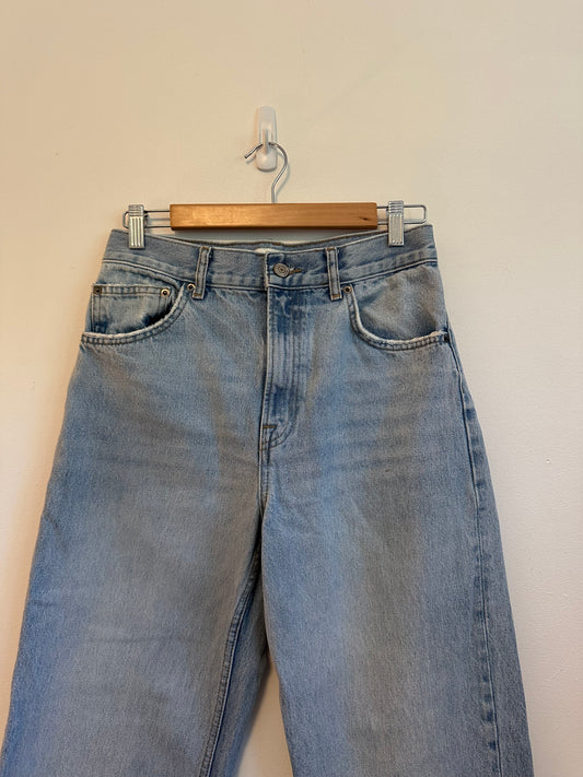 Zara High Rise Wide Leg Jeans in Light Wash Blue | Size 4