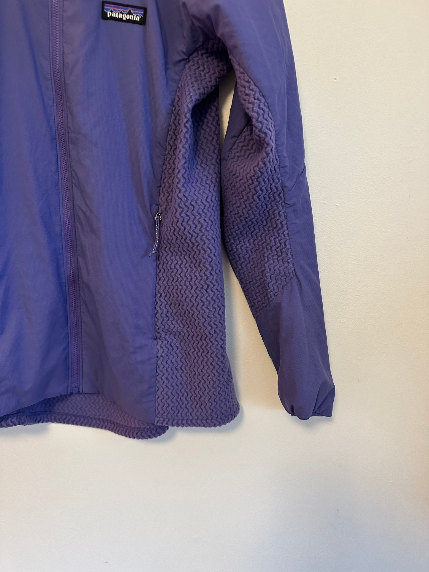 Patagonia Nano-Air® Light Hybrid Jacket in Purple | Size XS