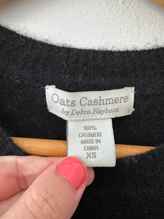 Oats Cashmere Black Cashmere Classic Crewneck Sweater | Size XS