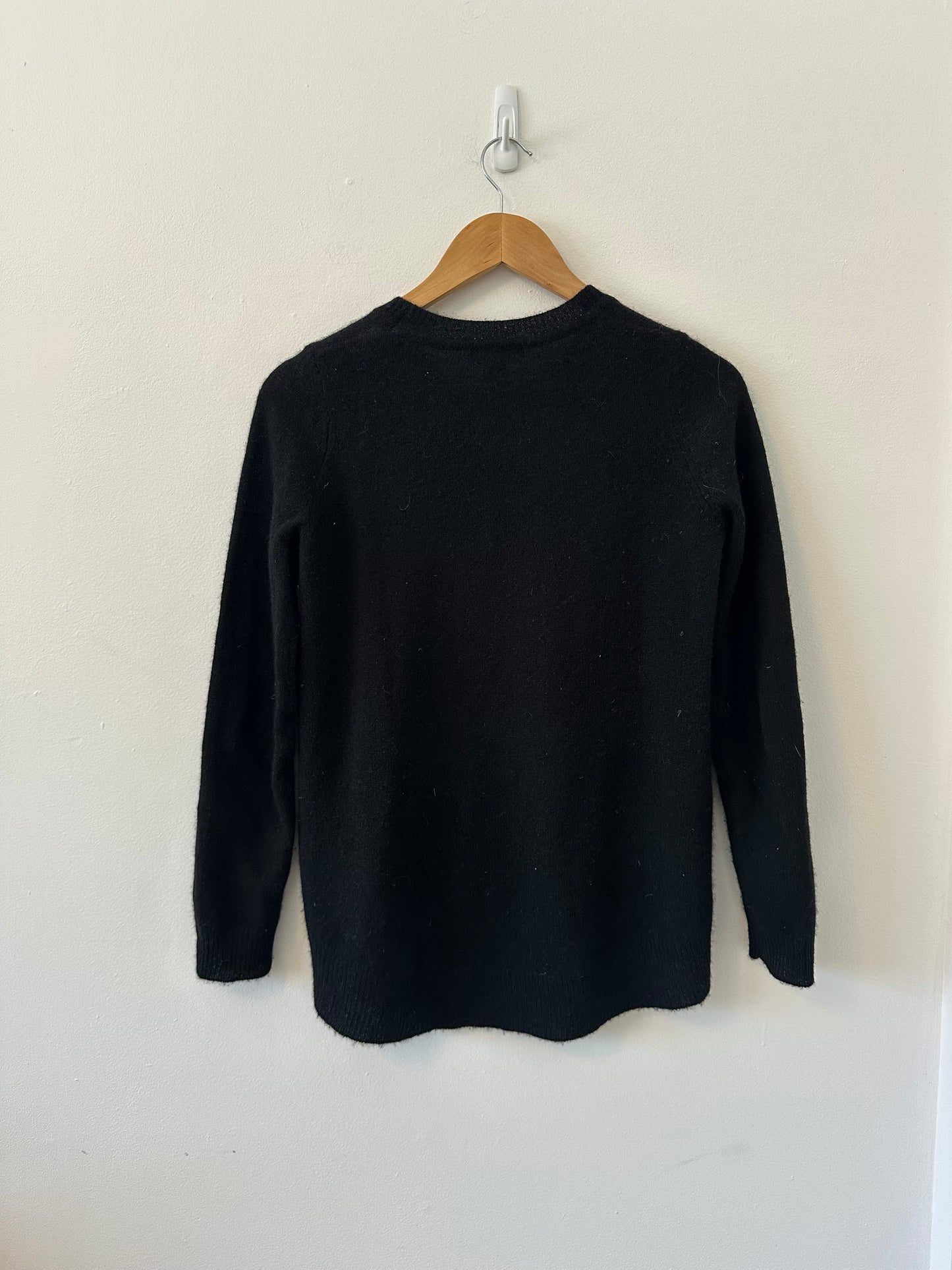 Oats Cashmere Black Cashmere Classic Crewneck Sweater | Size XS