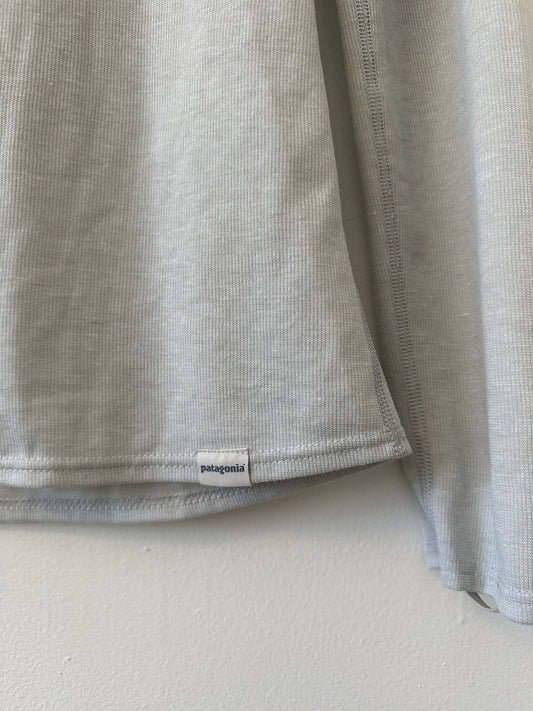 Patagonia Capilene® 2 Lightweight Zip-Neck in Light Gray | Size Medium