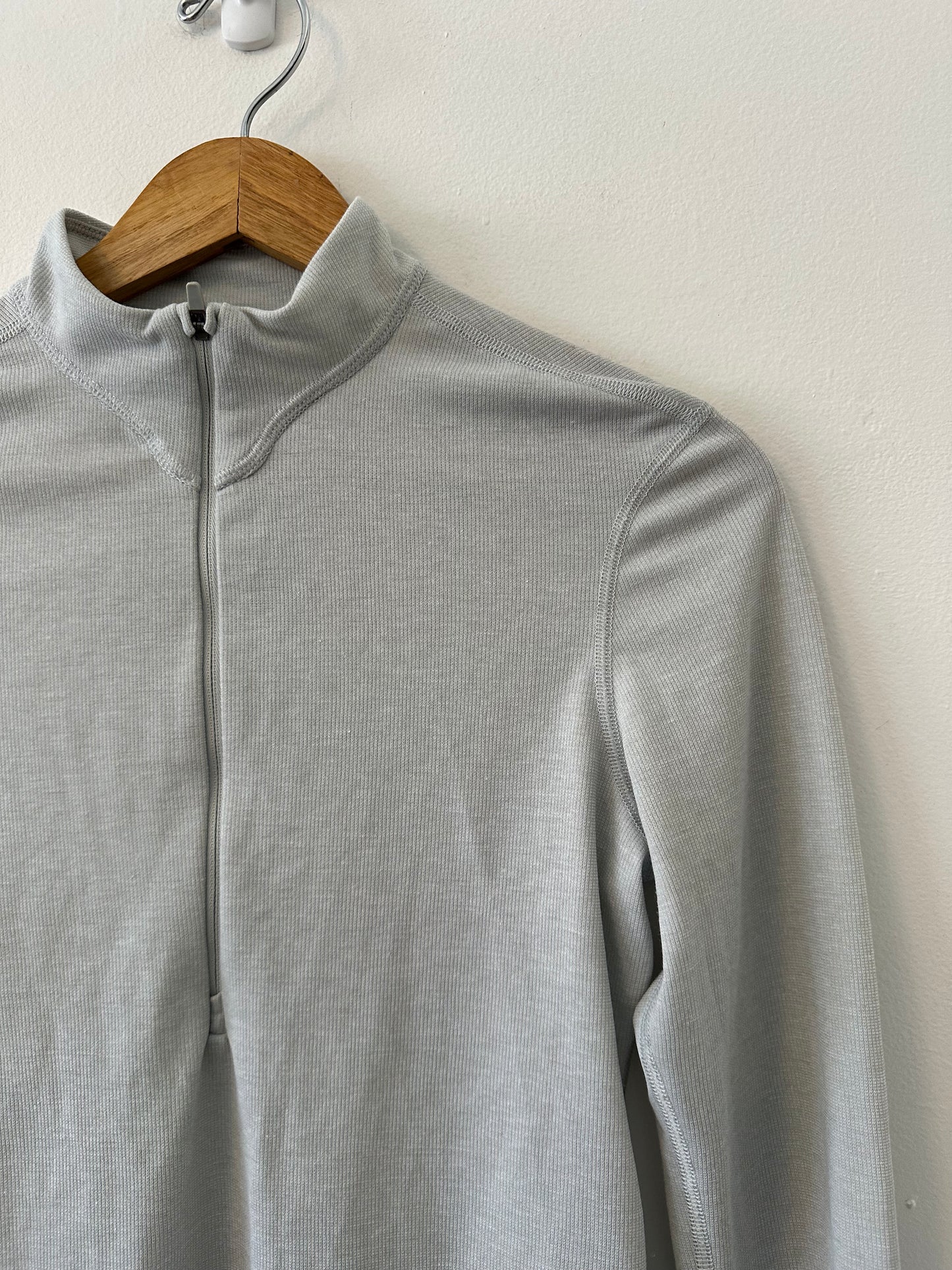 Patagonia Capilene® 2 Lightweight Zip-Neck in Light Gray | Size Medium