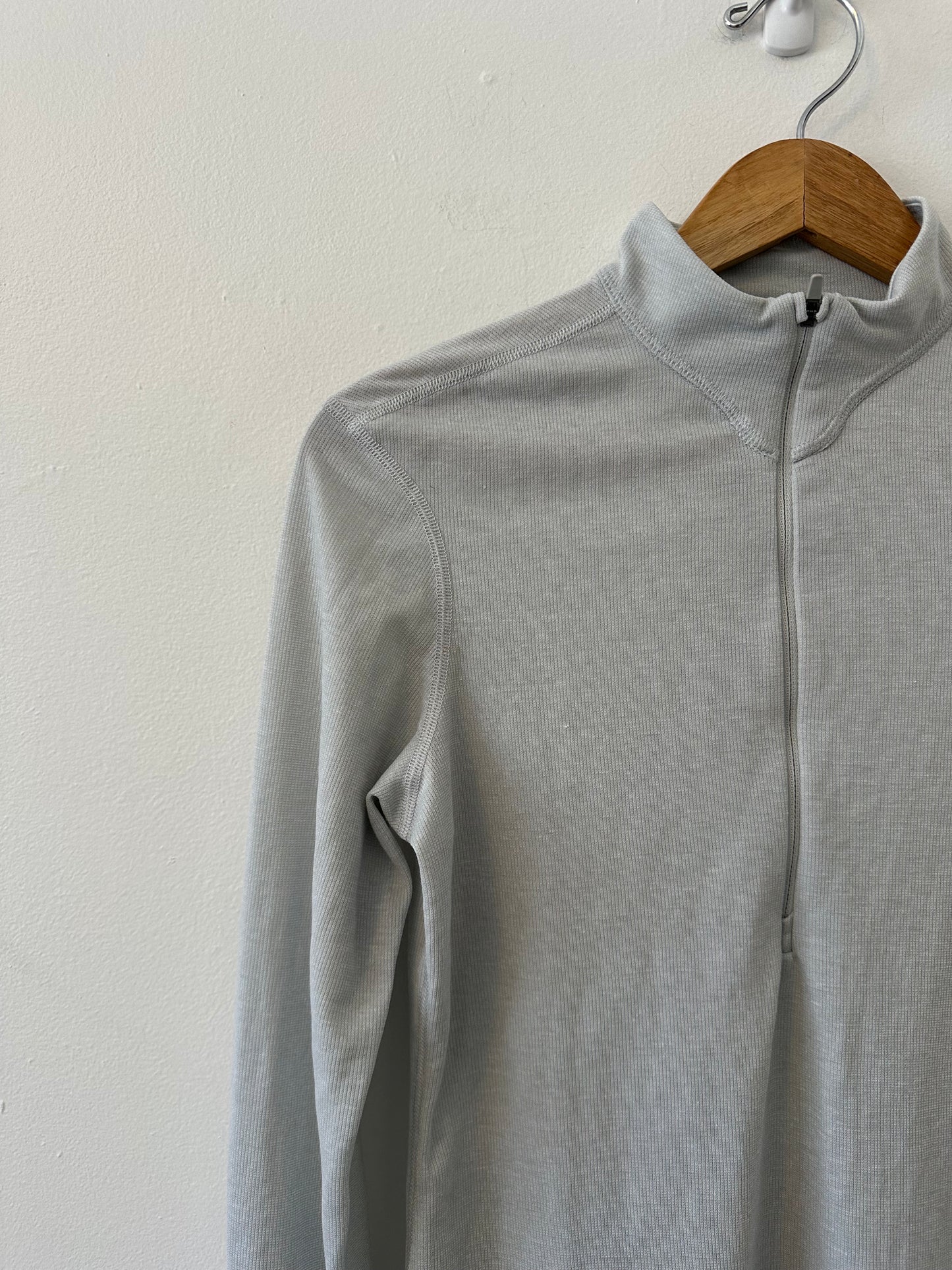 Patagonia Capilene® 2 Lightweight Zip-Neck in Light Gray | Size Medium