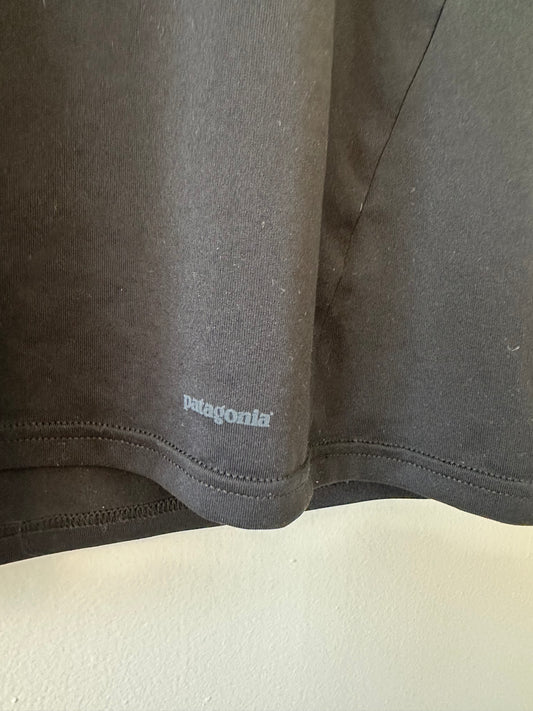 Patagonia Capilene 1 Silkweight Scoop Neck Shirt in Black | Size Medium