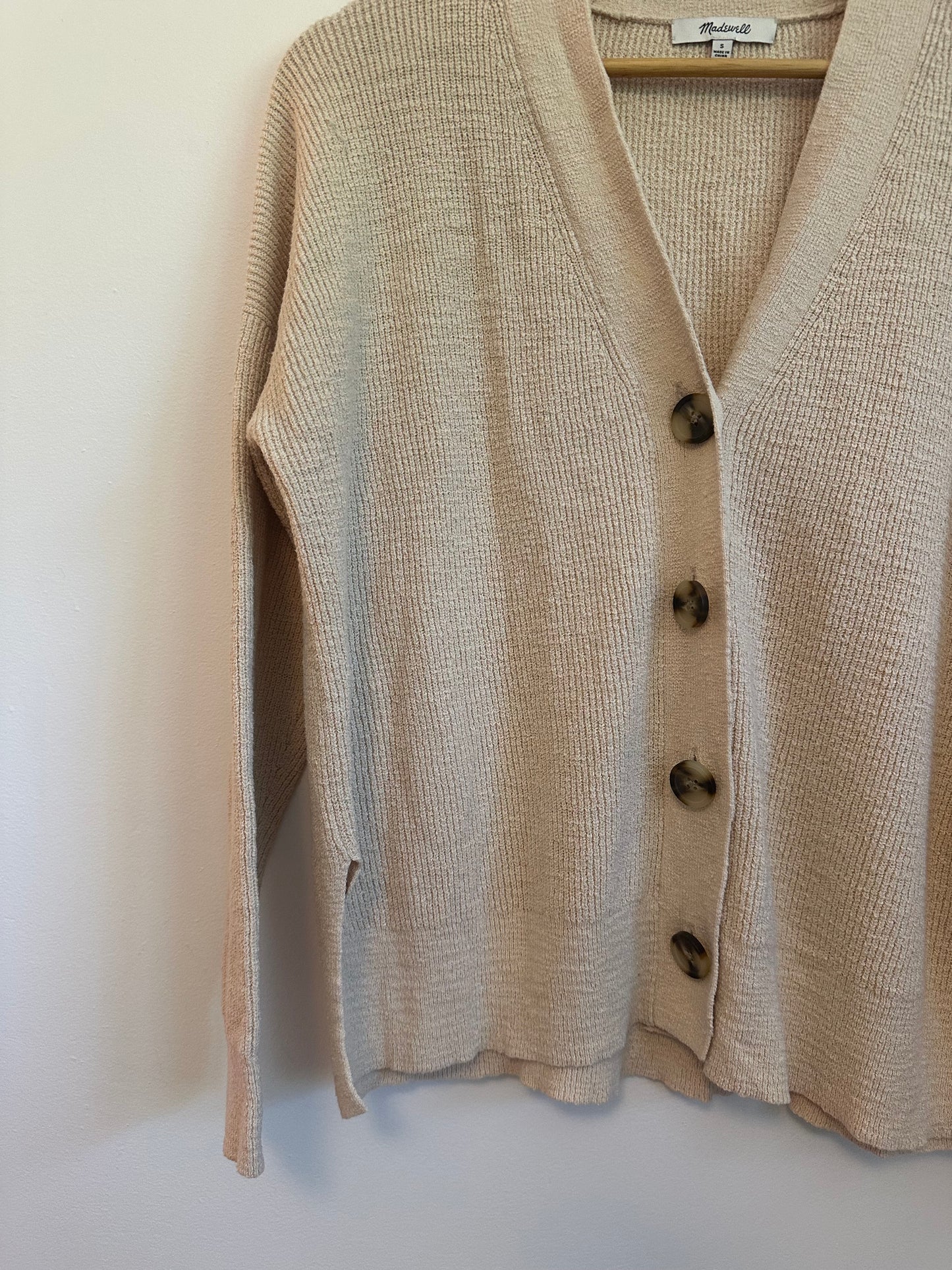 Madewell Birchmoor Cardigan Sweater in Beige | Size Small