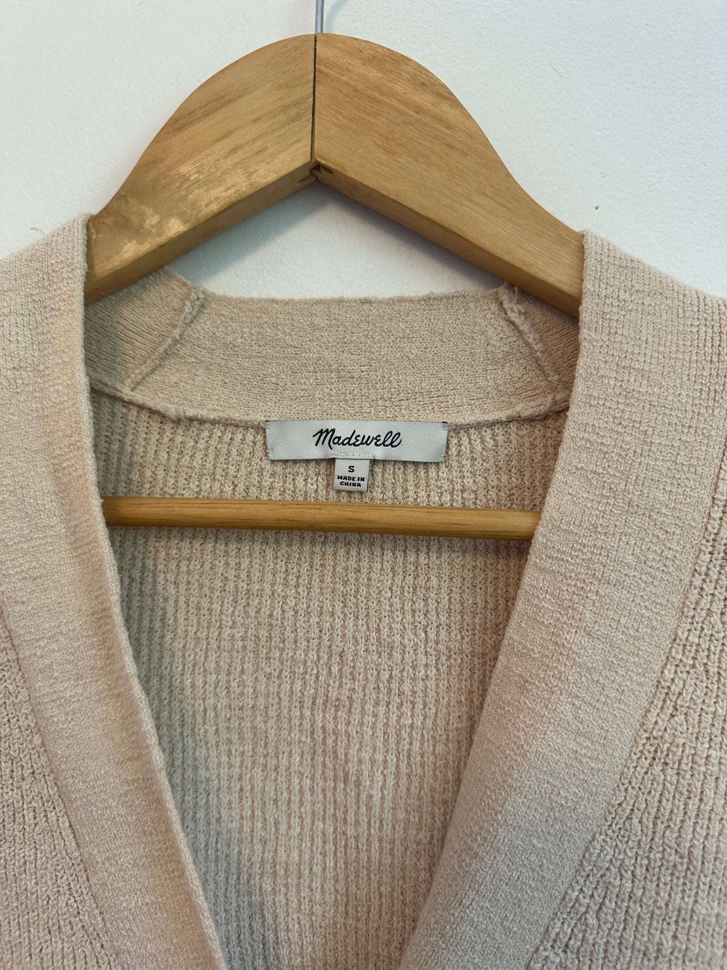 Madewell Birchmoor Cardigan Sweater in Beige | Size Small