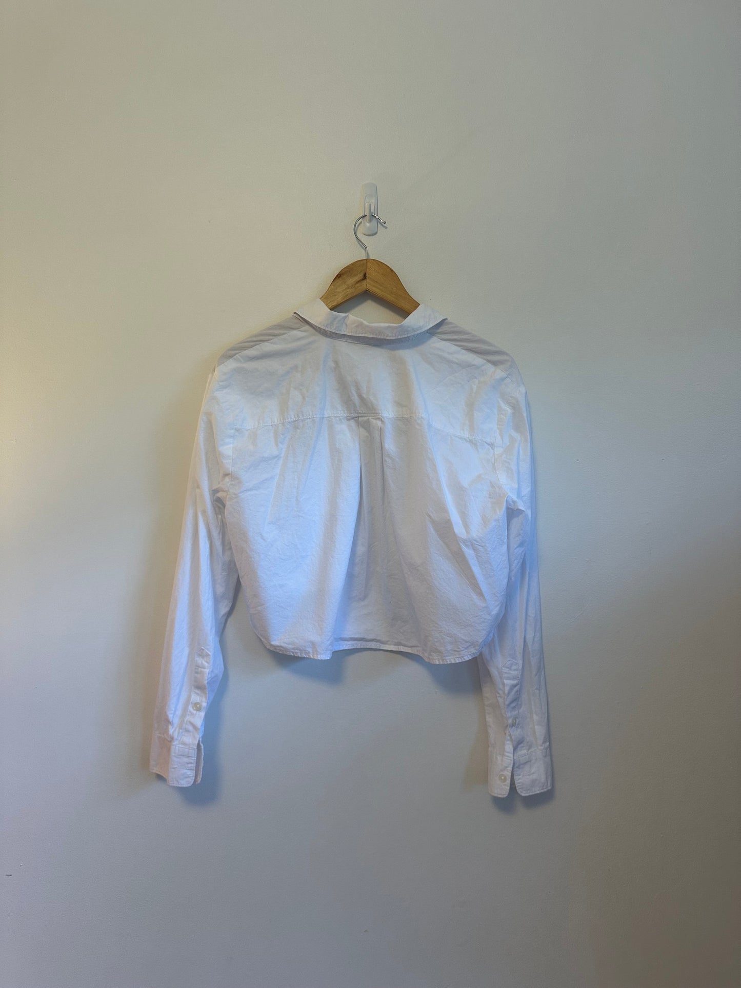 Madewell Button Down Cropped White Collared Shirt | Size Medium