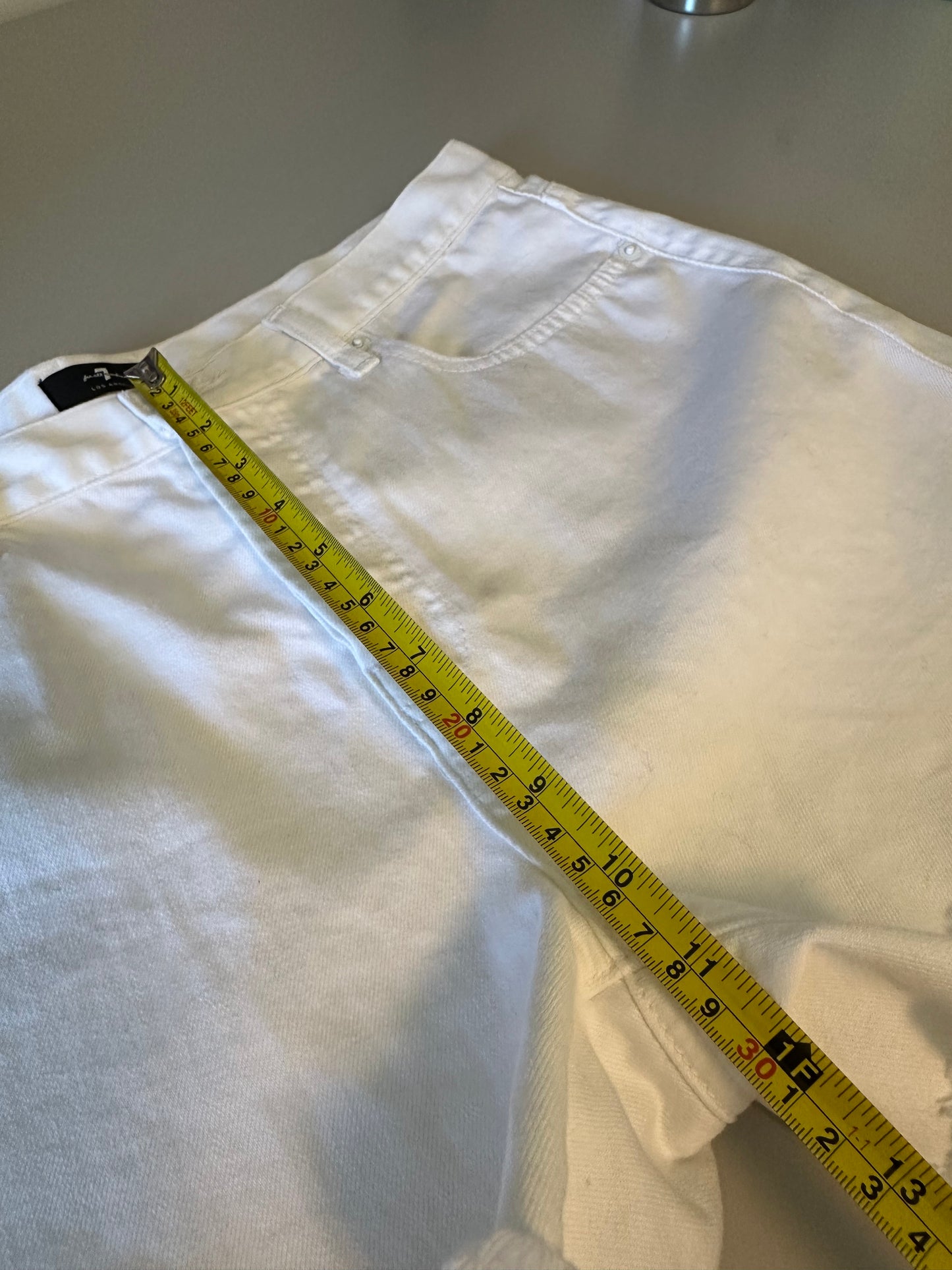 NWT 7 For All Mankind Monroe Cutoff Denim Shorts in Milkyway White | Size 29