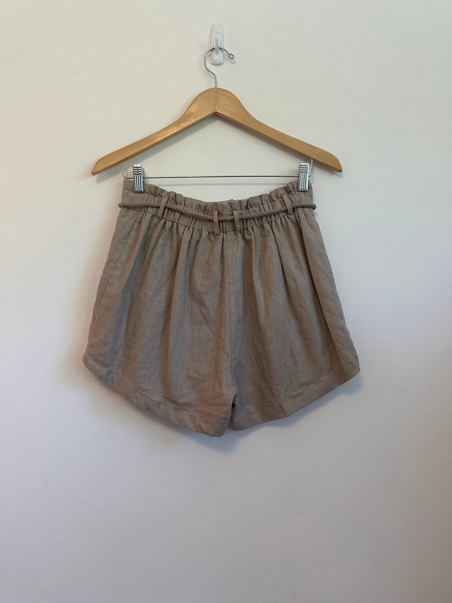 NWT Heartloom Wright Shorts in Tan | Size Medium