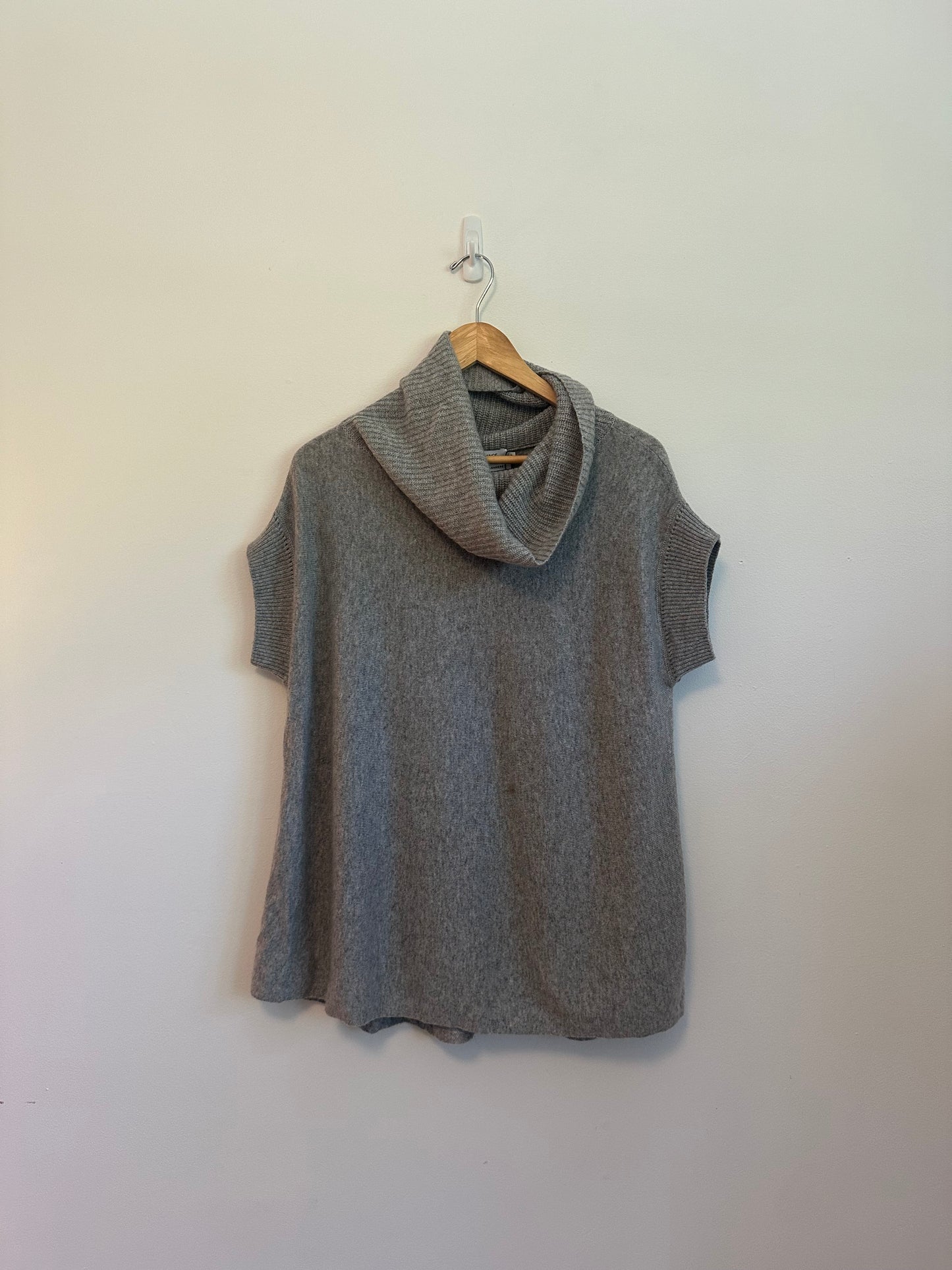 Vince Cashmere Cowl Neck Short Sleeve Gray Sweater | Size XS