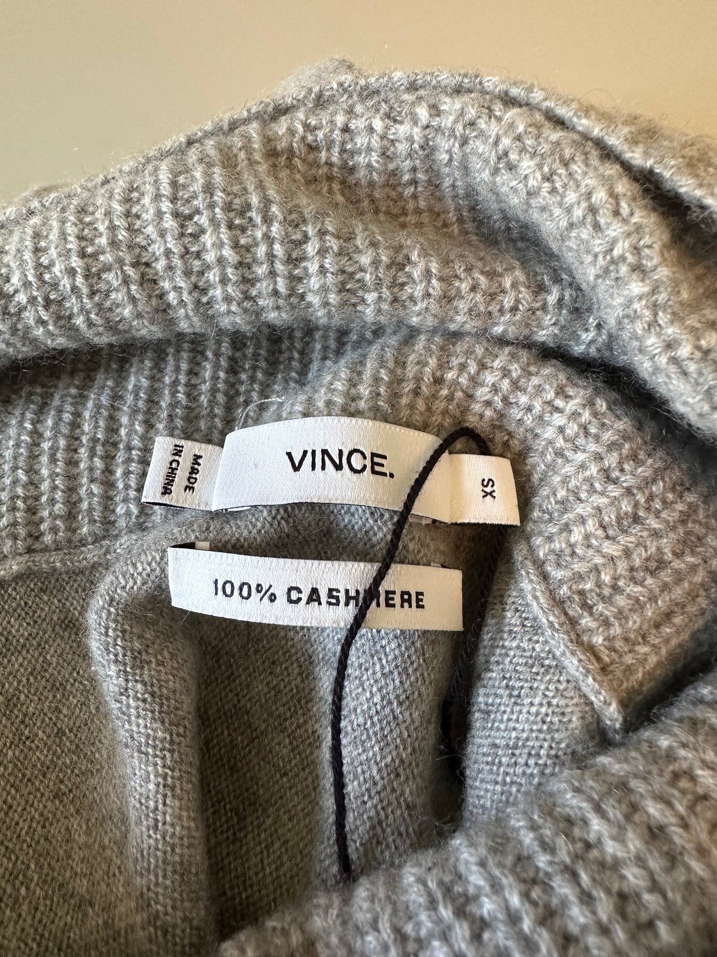 Vince Cashmere Cowl Neck Short Sleeve Gray Sweater | Size XS