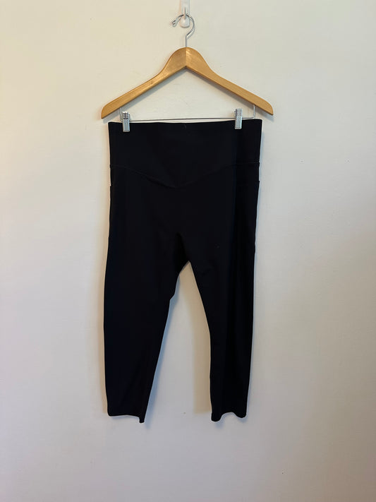 NWT Halara Black High Waisted Cropped Leggings with Pockets | Size XL
