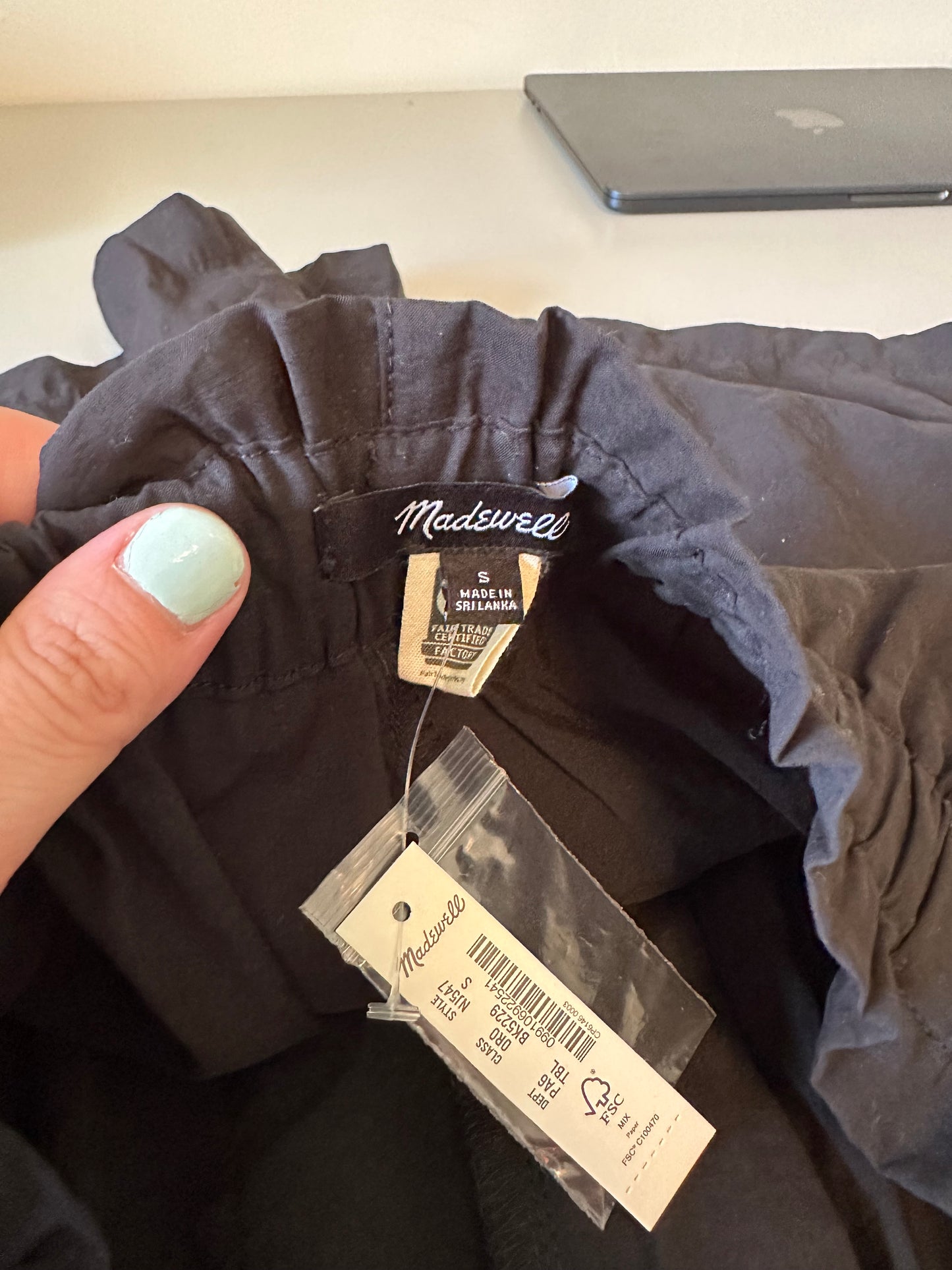 NWT Madwell Paperbag Pull On Shorts in Black | Size Small