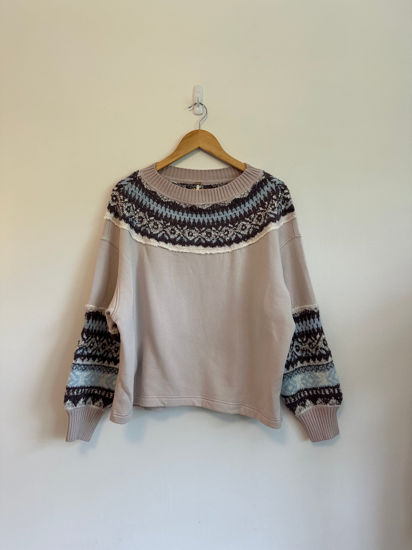 Free People Chilly Sweatshirt in Hushed Violet Combo | Size XS