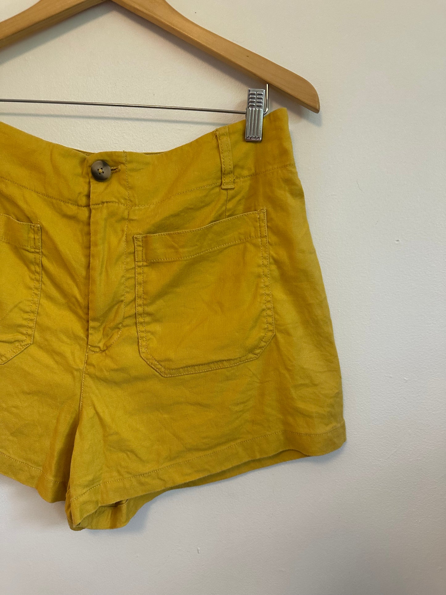 Anthropologie Maeve Colette European Linen Stretch Shorts in Yellow | Size 31