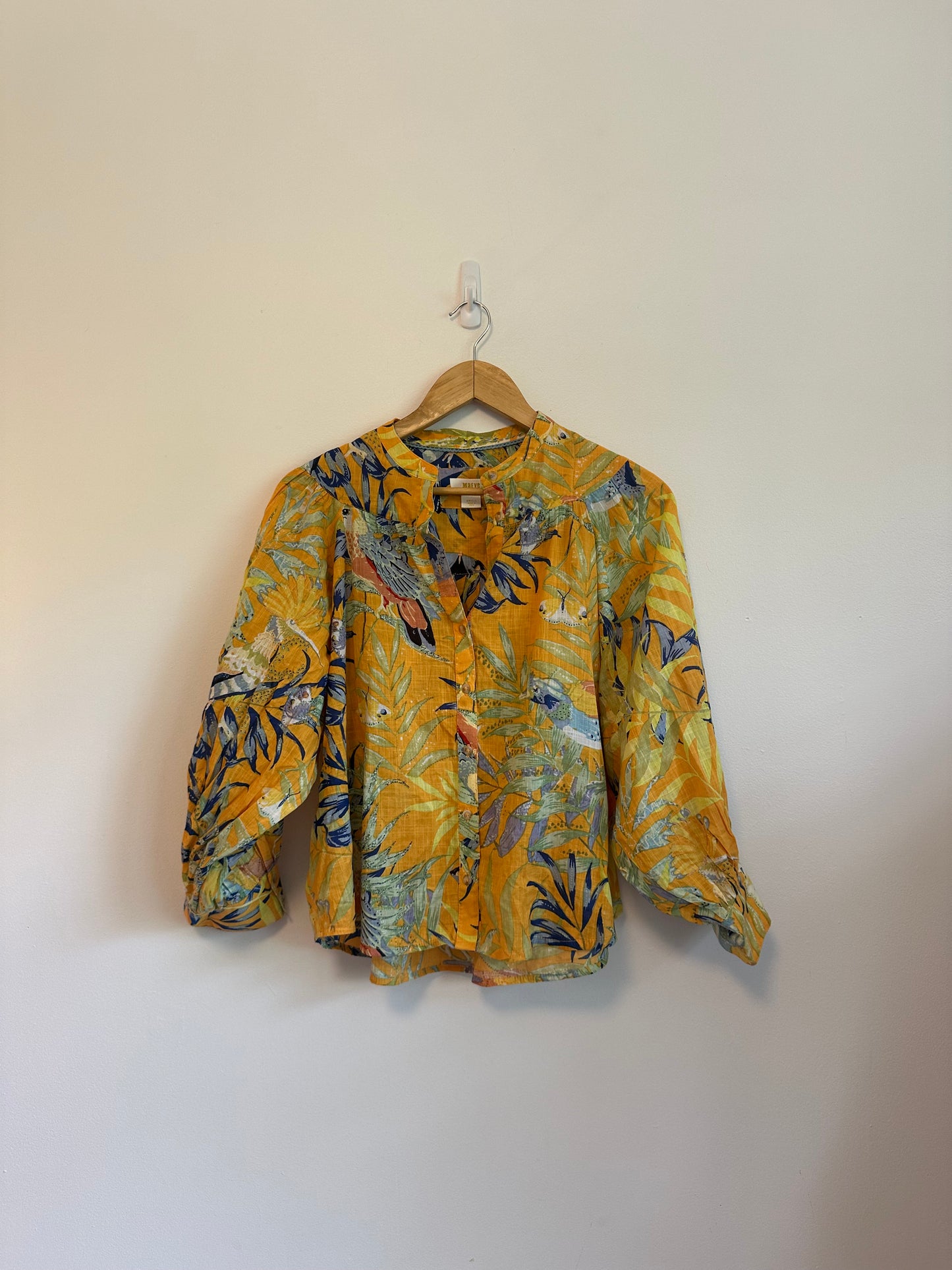 Maeve by Anthropologie Puff Sleeve Tropical Bird Blouse | Size Small