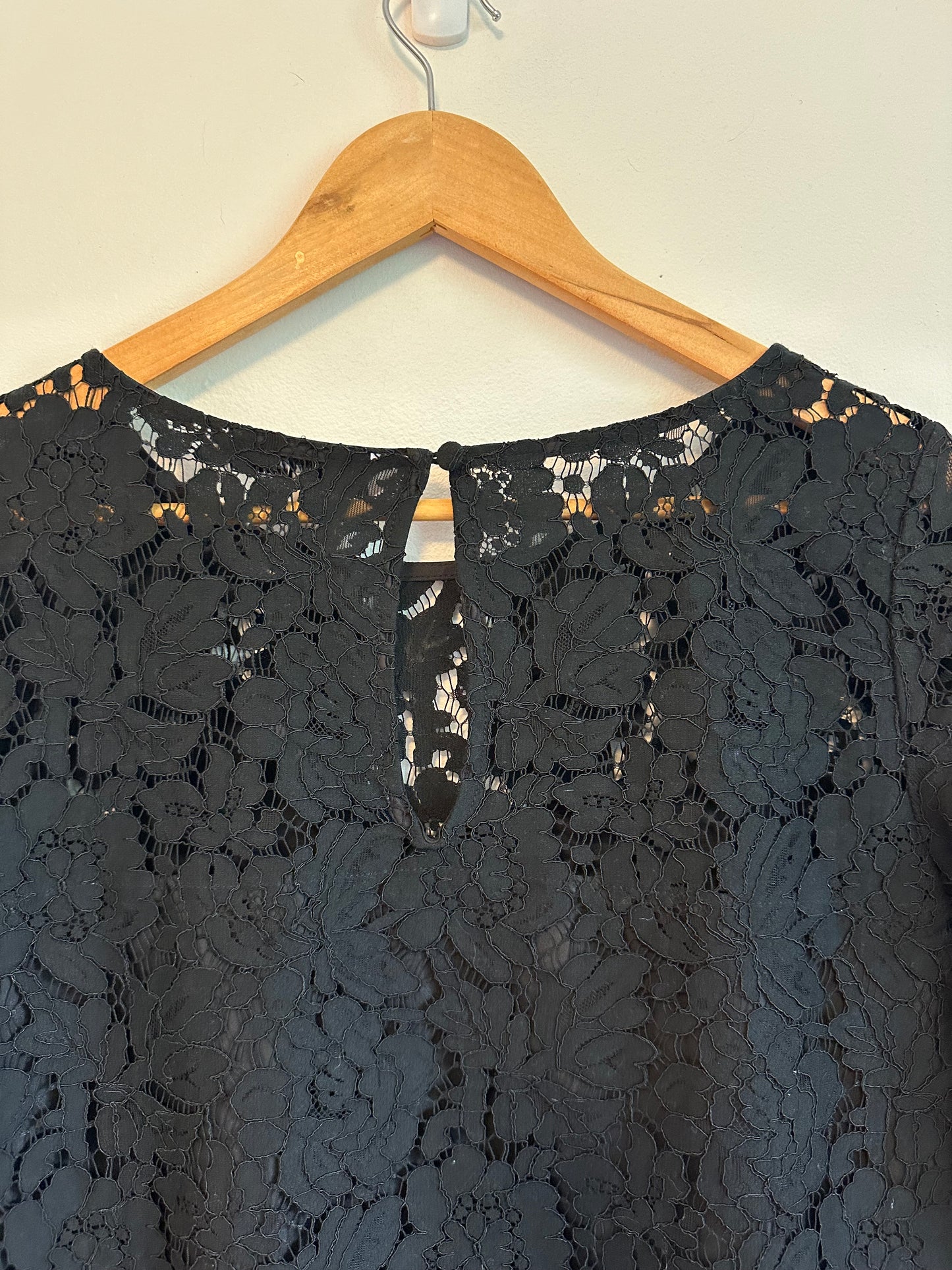 Cupcakes & Cashmere Black Lace 3/4 Sleeve Blouse | Size XS