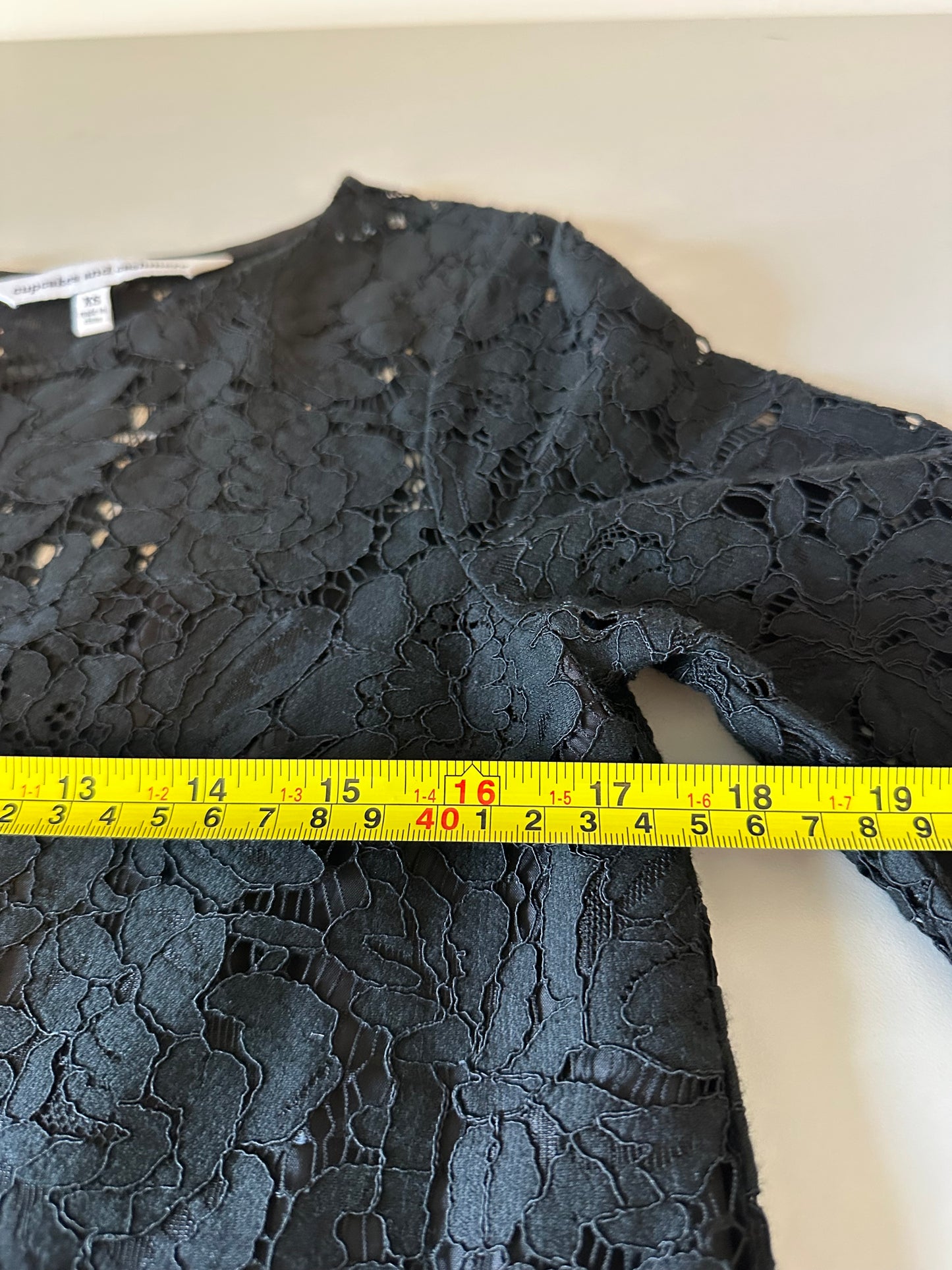 Cupcakes & Cashmere Black Lace 3/4 Sleeve Blouse | Size XS