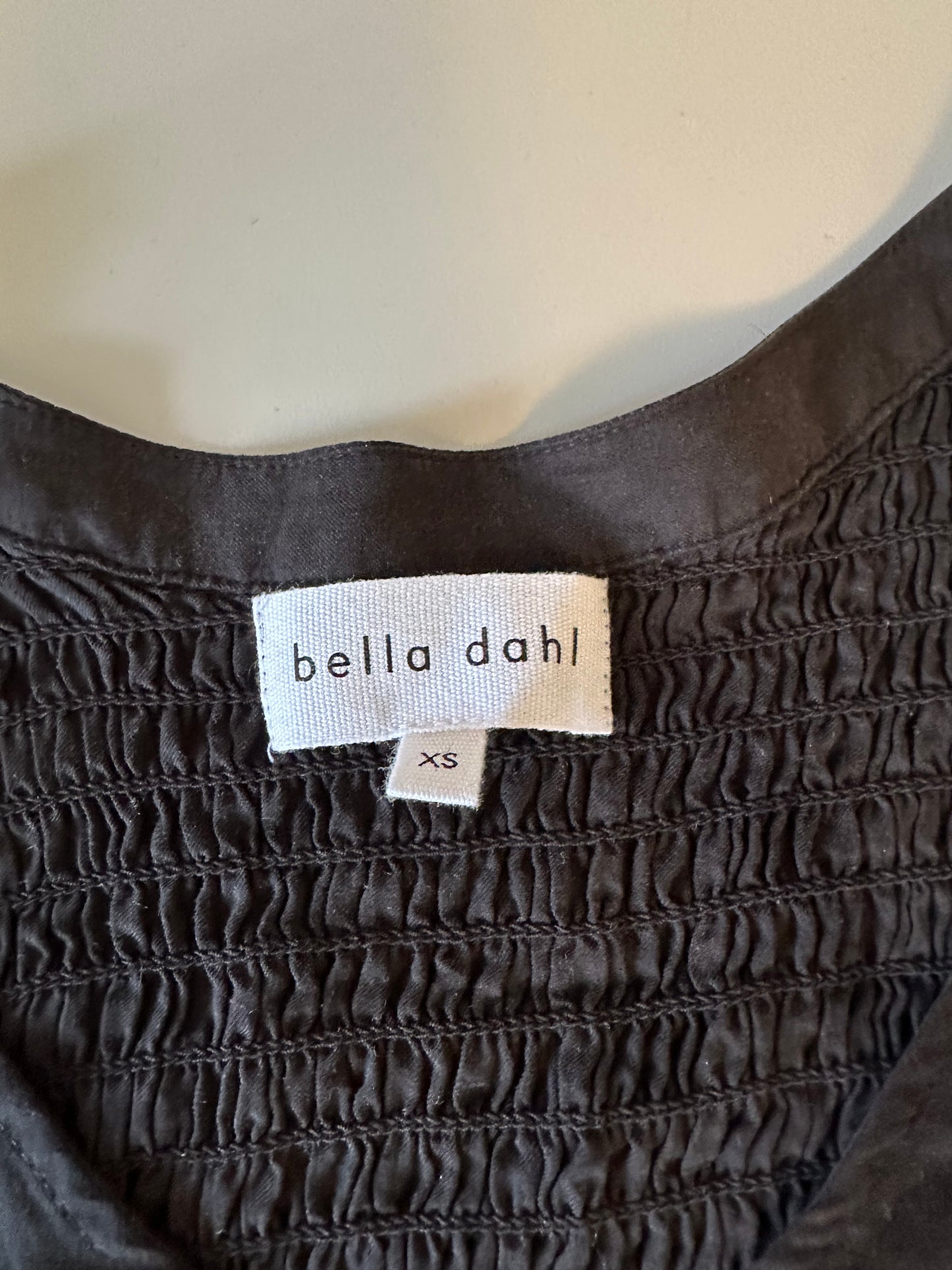 Bella Dahl Smocked Yoke Blouse in Black | Size XS
