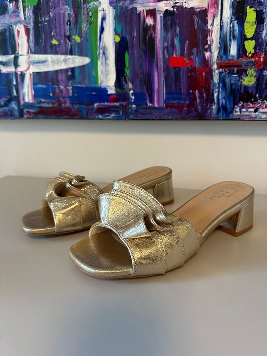 Shu Shop Gold Metallic Ruffle Block Heel Slide Sandals | Size 9