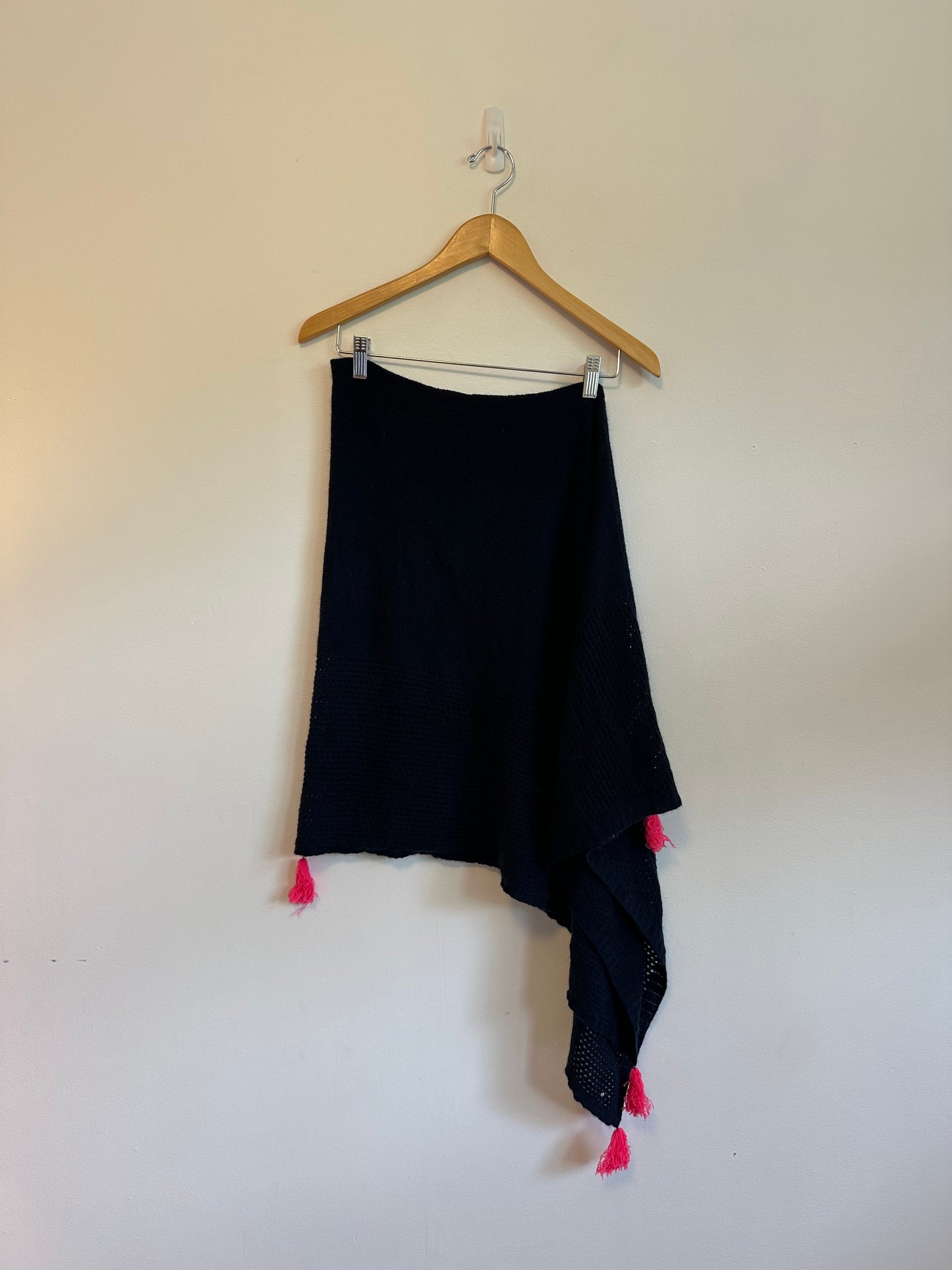 NWT Brodie Cashmere Asymmetrical Navy Blue Poncho with Pink Tassels
