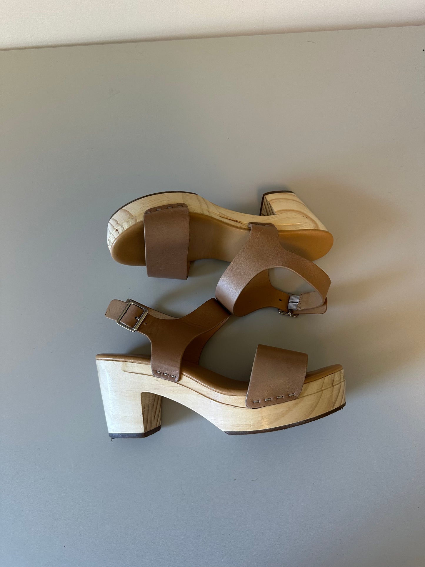 New Nisolo All Day Open Toe Clog in Almond Leather | Size 6.5