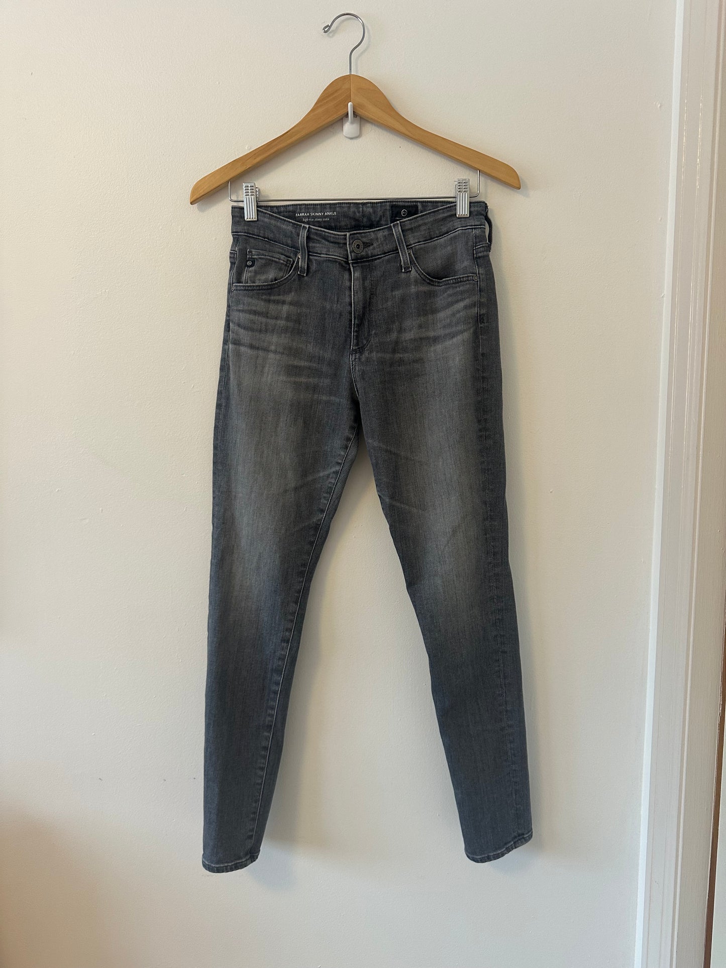 AG Jeans Farrah Skinny Mid-Rise Ankle Jeans in Unpaved Wash | Size 27